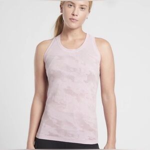 Athleta Momentum Seamless Camo